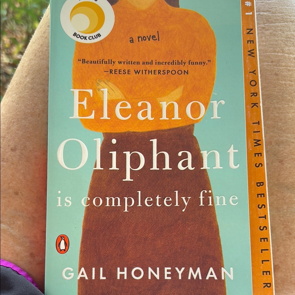 ☀️SALE Elainor Oliphant is Completely Fine Book novel EUC ☀️3/$12